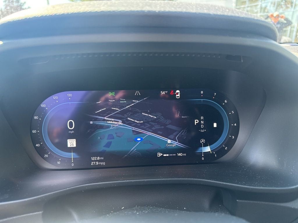 2023 Volvo XC40 B5 Plus Bright Theme