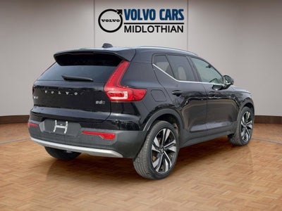 2023 Volvo XC40 B5 Plus Bright Theme