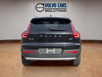 2023 Volvo XC40 B5 Plus Bright Theme