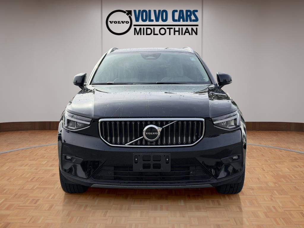 2023 Volvo XC40 B5 Plus Bright Theme