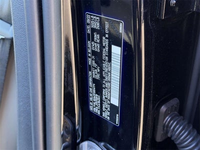 2023 Volvo XC40 B5 Plus Dark Theme