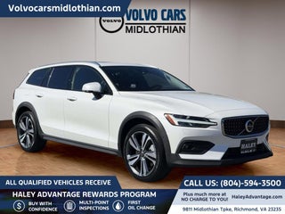2025 Volvo V60 Cross Country B5 Plus