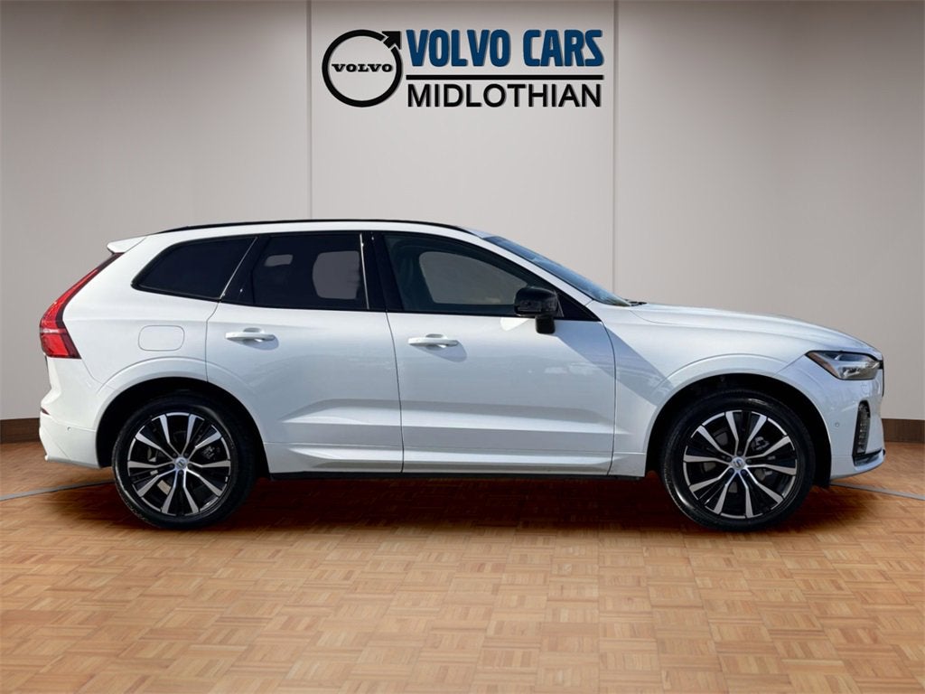 2025 Volvo XC60 B5 Plus