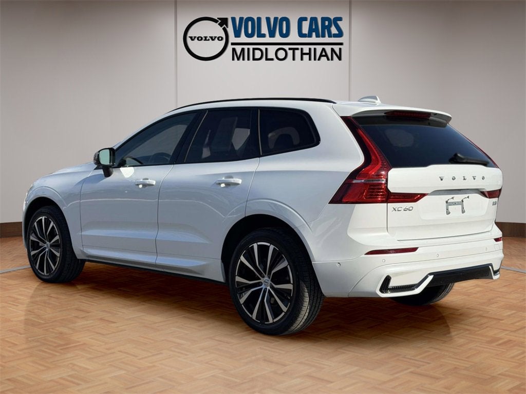 2025 Volvo XC60 B5 Plus