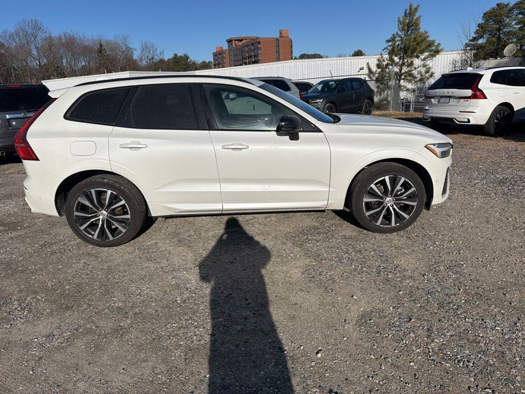 2025 Volvo XC60 B5 Plus