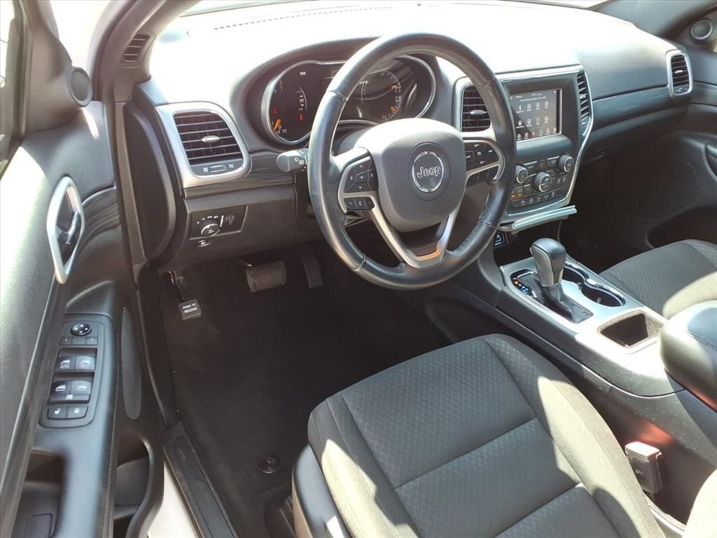 2020 Jeep Grand Cherokee Laredo