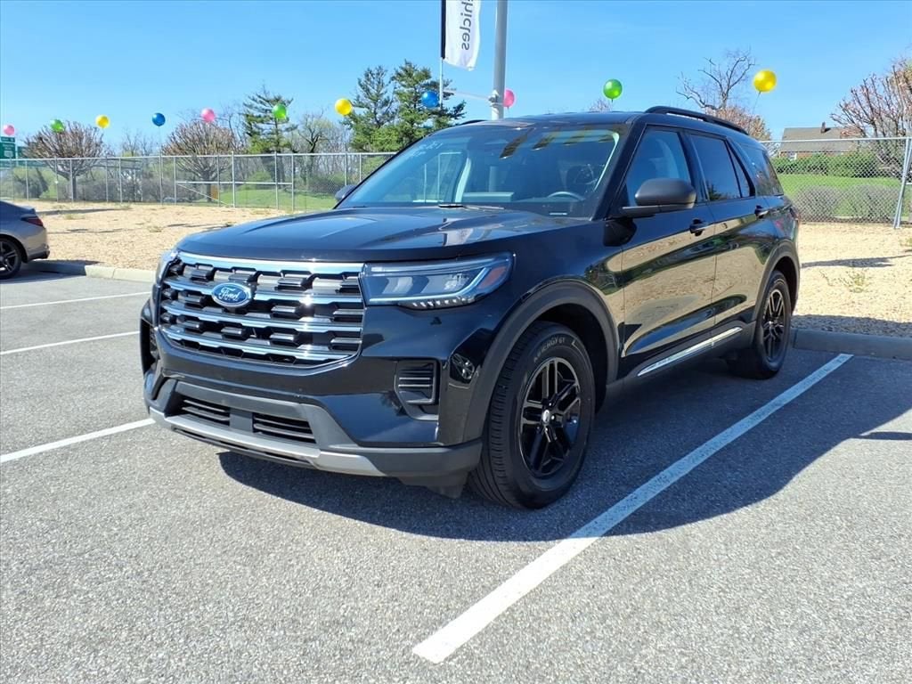 2025 Ford Explorer Active