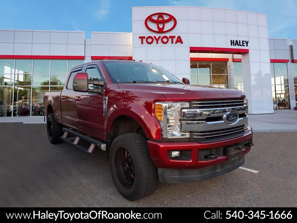 2017 Ford Super Duty F-250 SRW Lariat