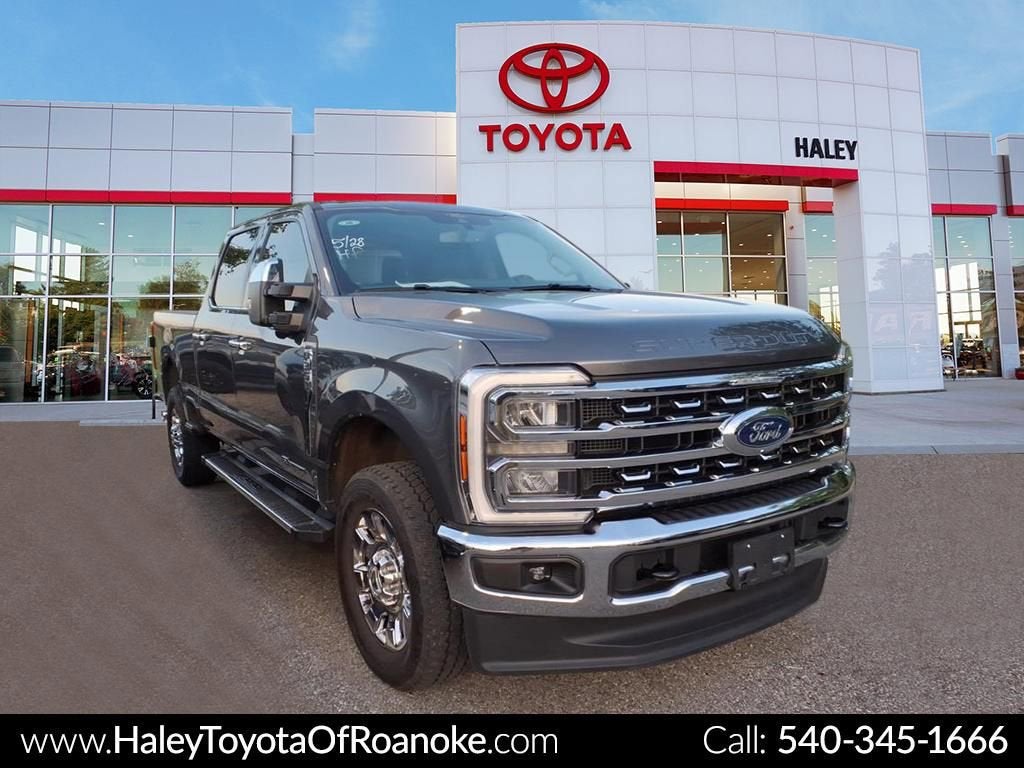 2025 Ford Super Duty F-350 SRW LARIAT