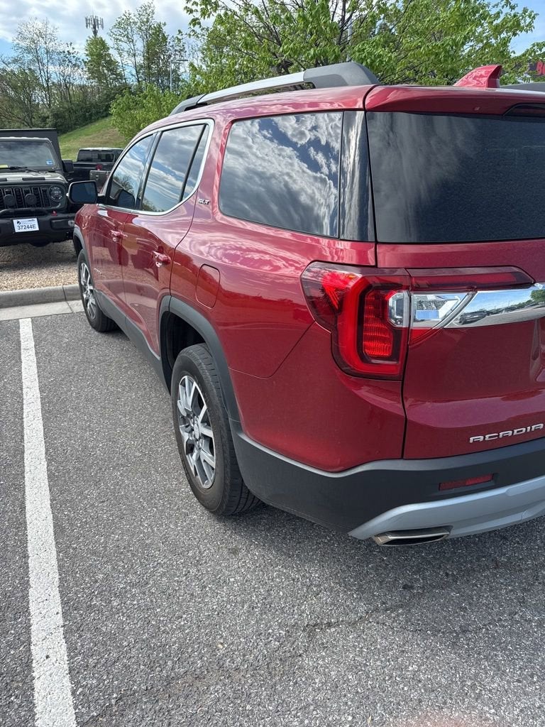 2023 GMC Acadia SLT