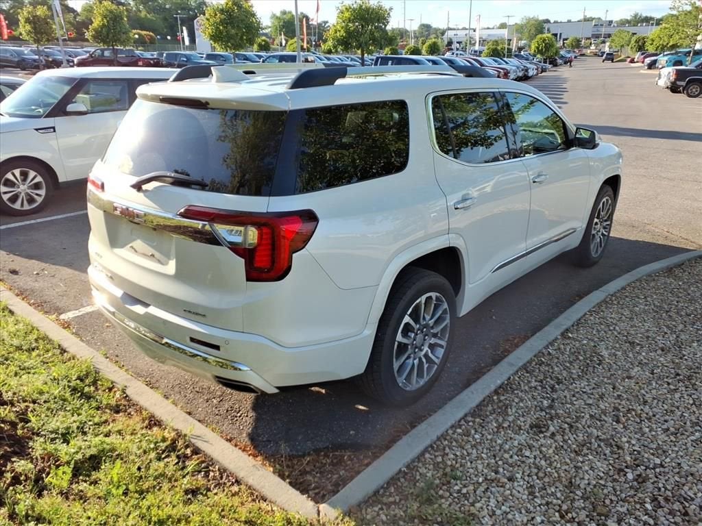 2020 GMC Acadia Denali