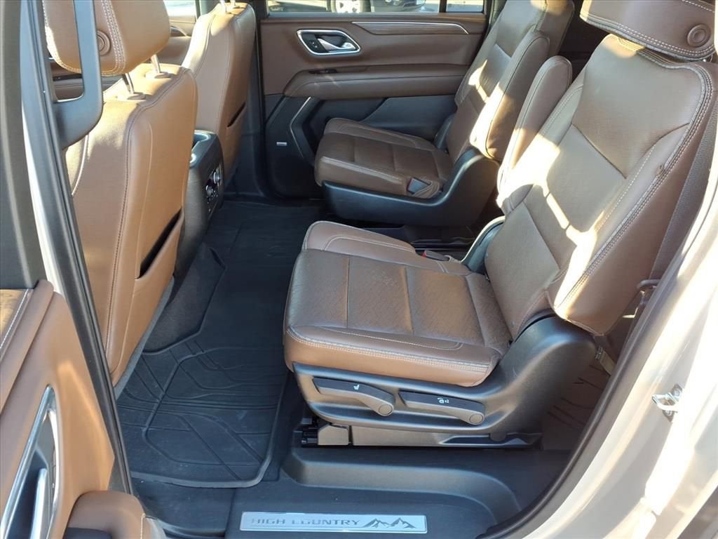 2022 Chevrolet Suburban High Country