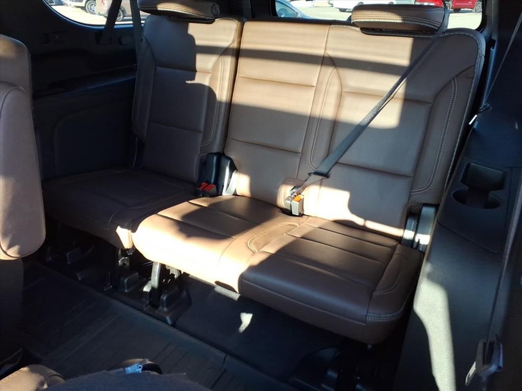 2022 Chevrolet Suburban High Country