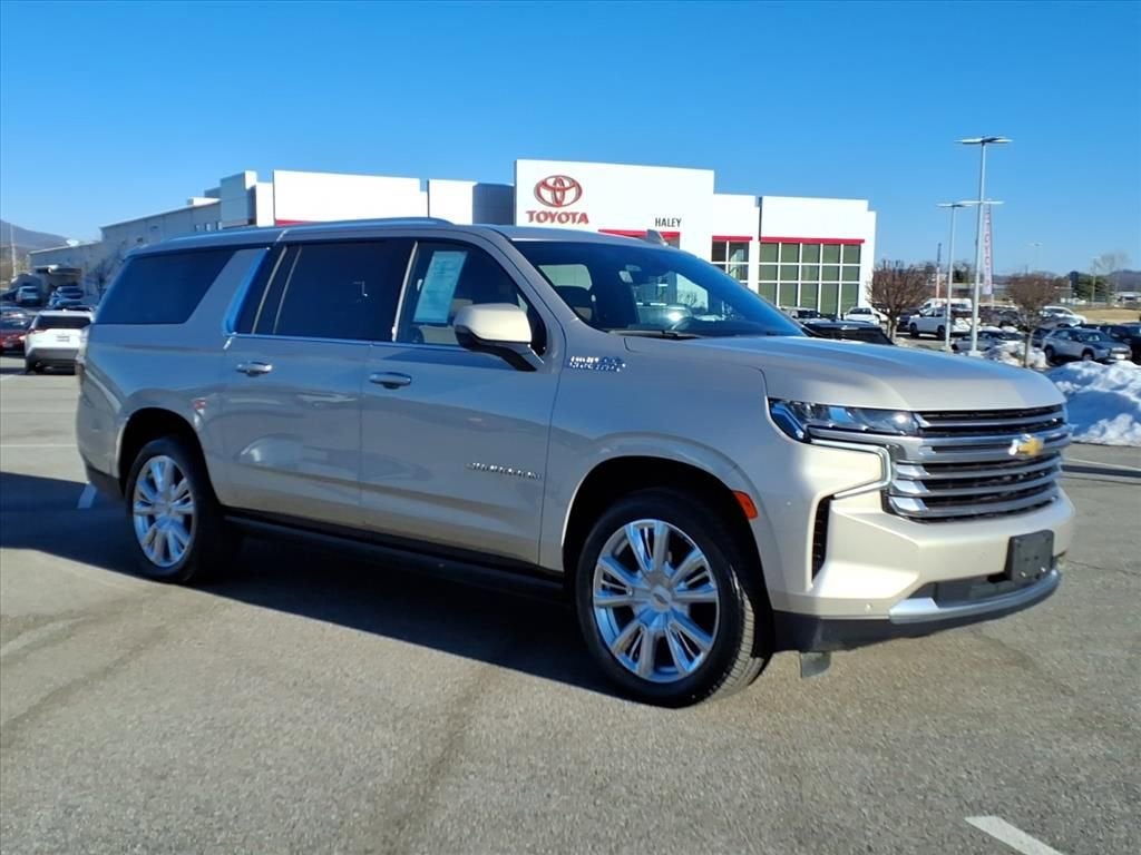 2022 Chevrolet Suburban High Country