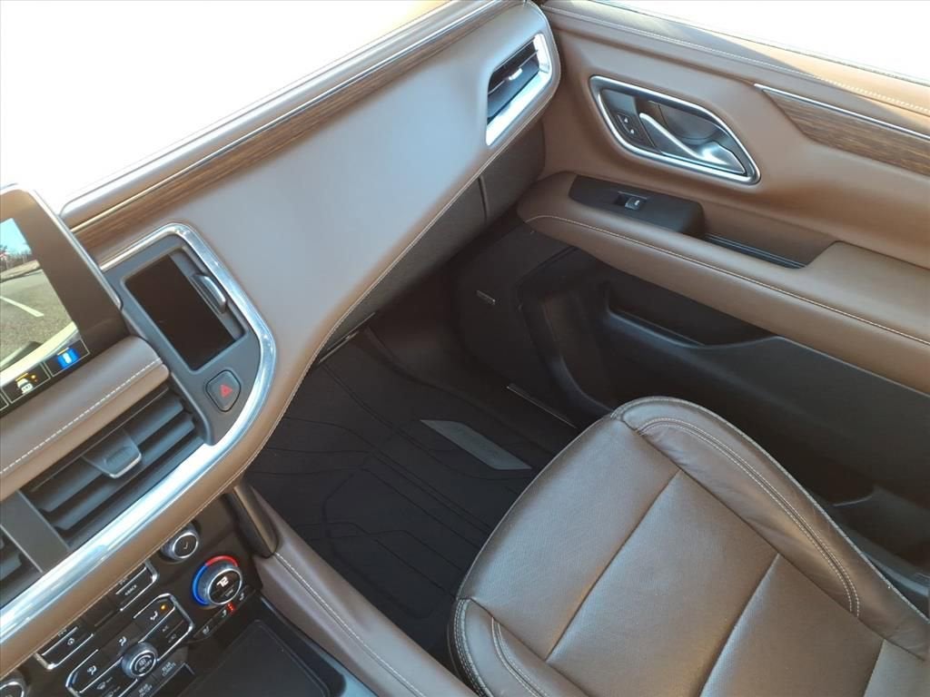 2022 Chevrolet Suburban High Country