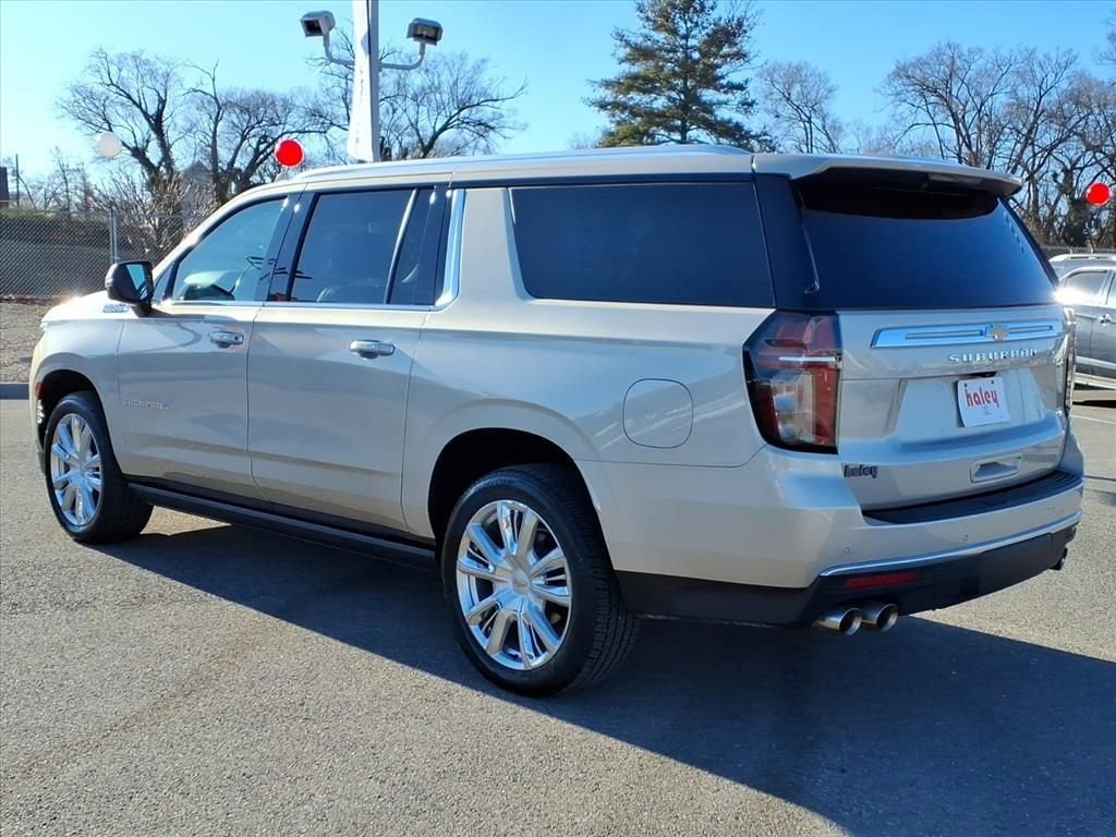 2022 Chevrolet Suburban High Country