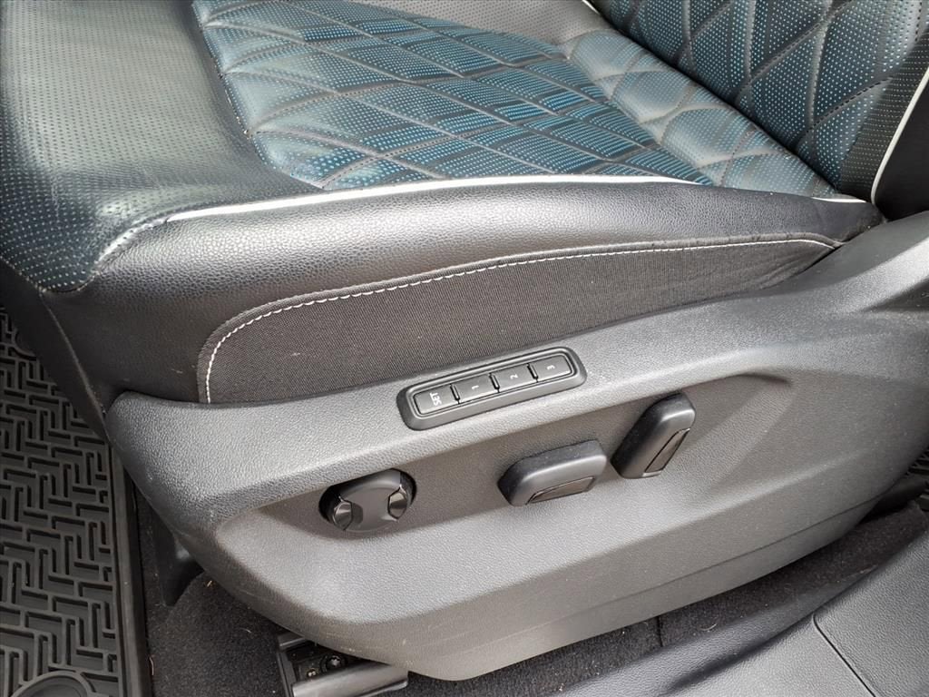 2024 Volkswagen Atlas Cross Sport 2.0T SEL Premium R-Line