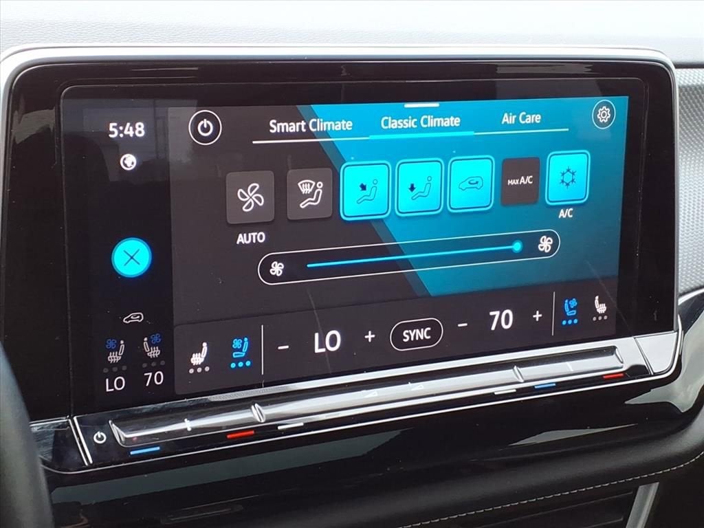 2024 Volkswagen Atlas Cross Sport 2.0T SEL Premium R-Line