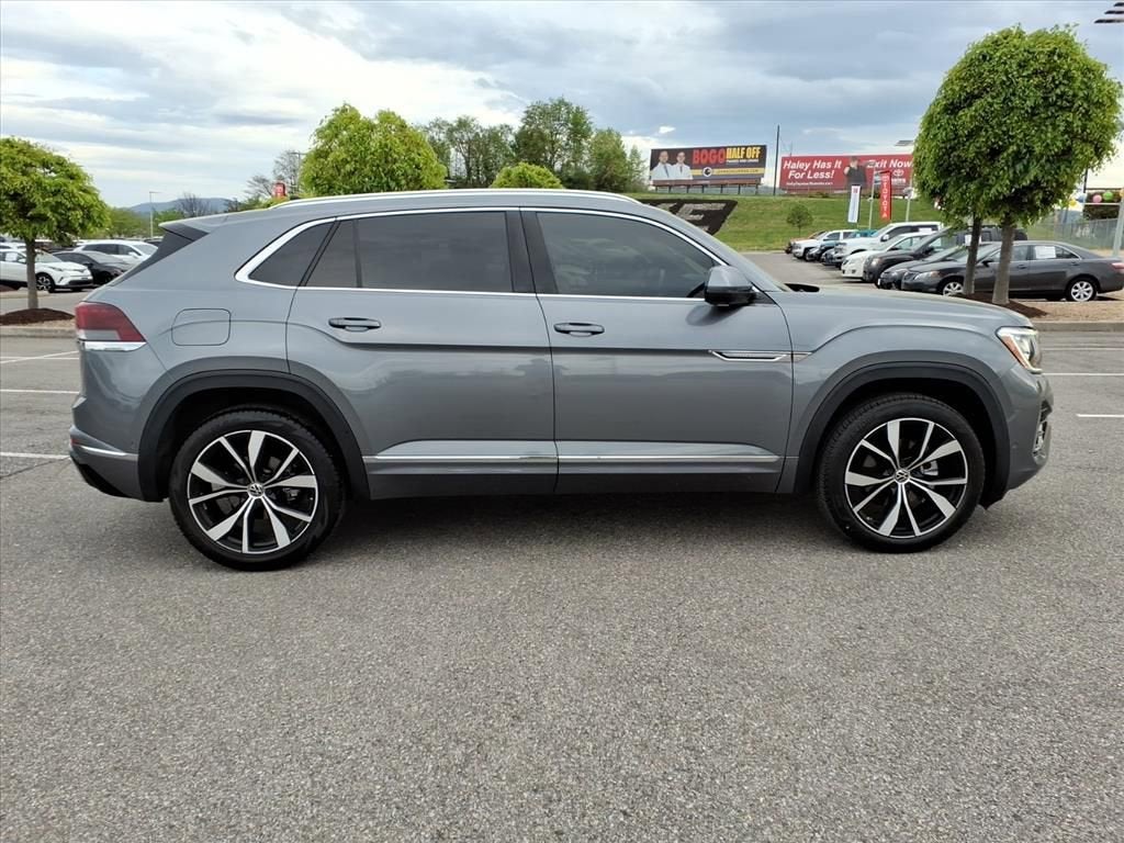 2024 Volkswagen Atlas Cross Sport 2.0T SEL Premium R-Line