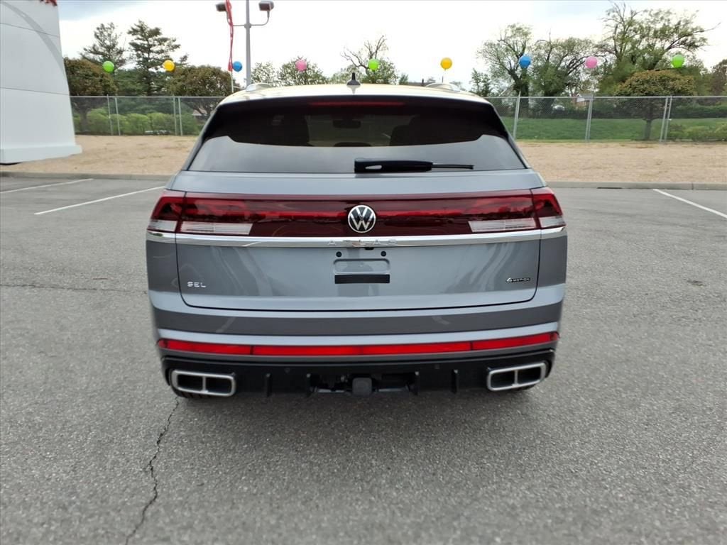 2024 Volkswagen Atlas Cross Sport 2.0T SEL Premium R-Line