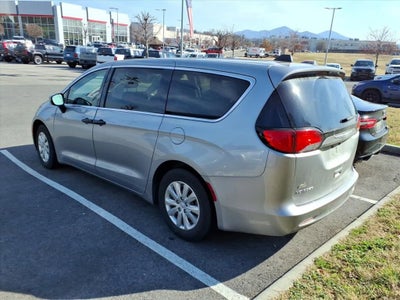2020 Chrysler Voyager L