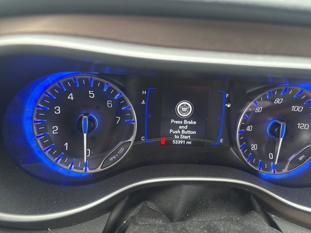 2020 Chrysler Voyager L