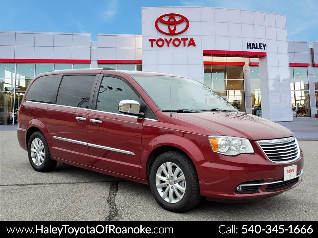 2016 Chrysler Town & Country Limited Platinum