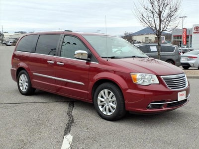 2016 Chrysler Town & Country Limited Platinum