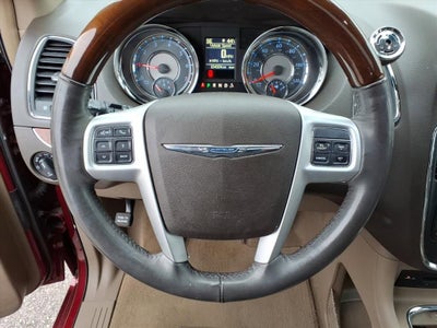 2016 Chrysler Town & Country Limited Platinum