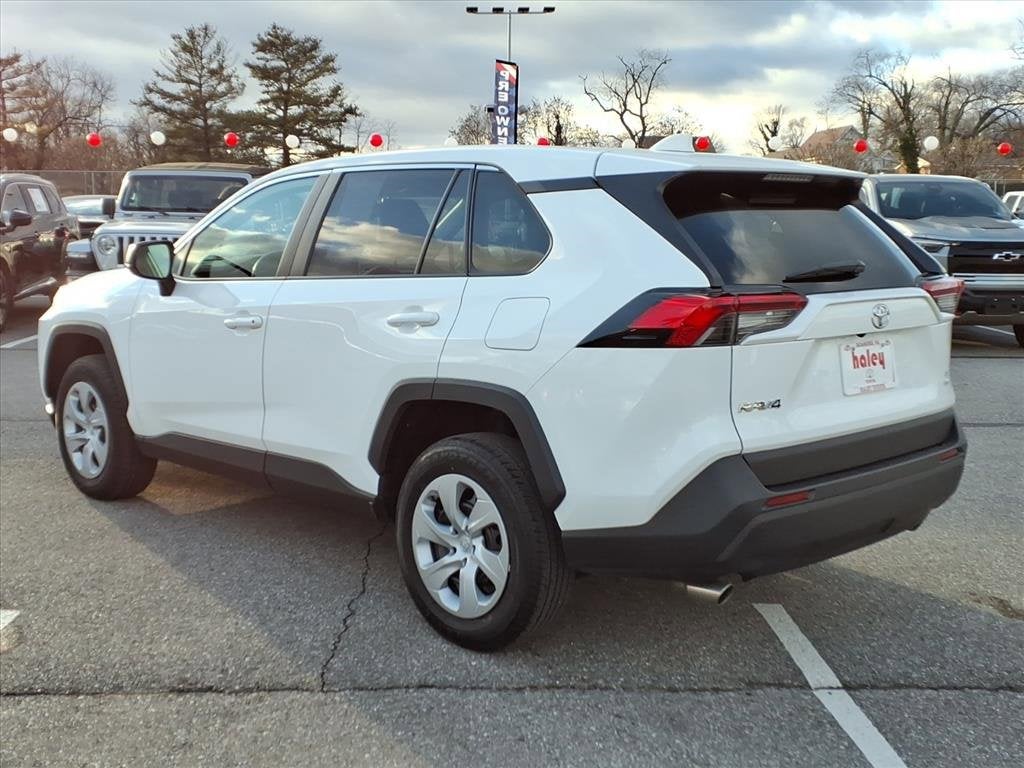 2024 Toyota RAV4 LE