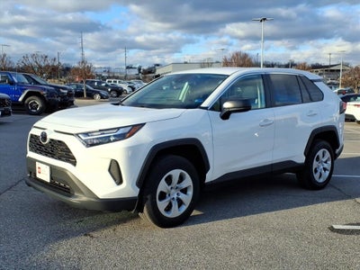 2024 Toyota RAV4 LE