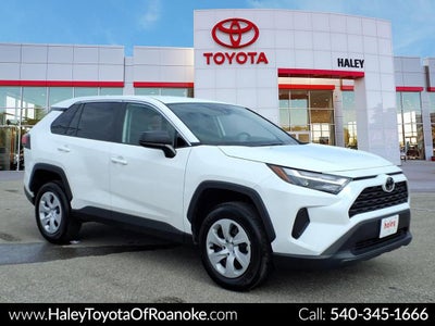 2025 Toyota RAV4 LE