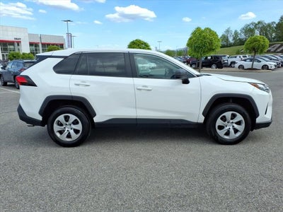 2024 Toyota RAV4 LE
