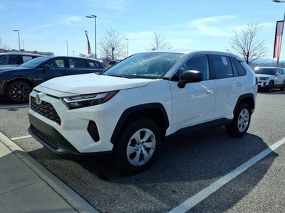 2025 Toyota RAV4 LE