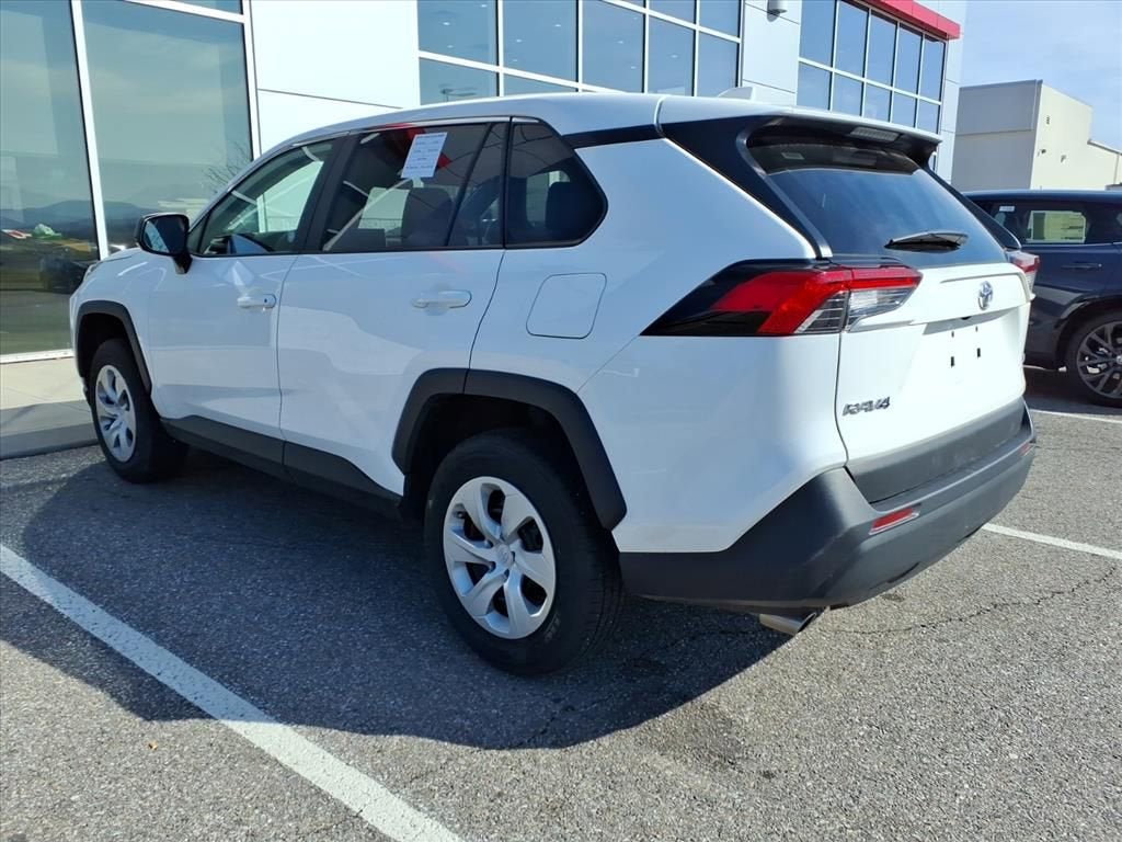 2025 Toyota RAV4 LE