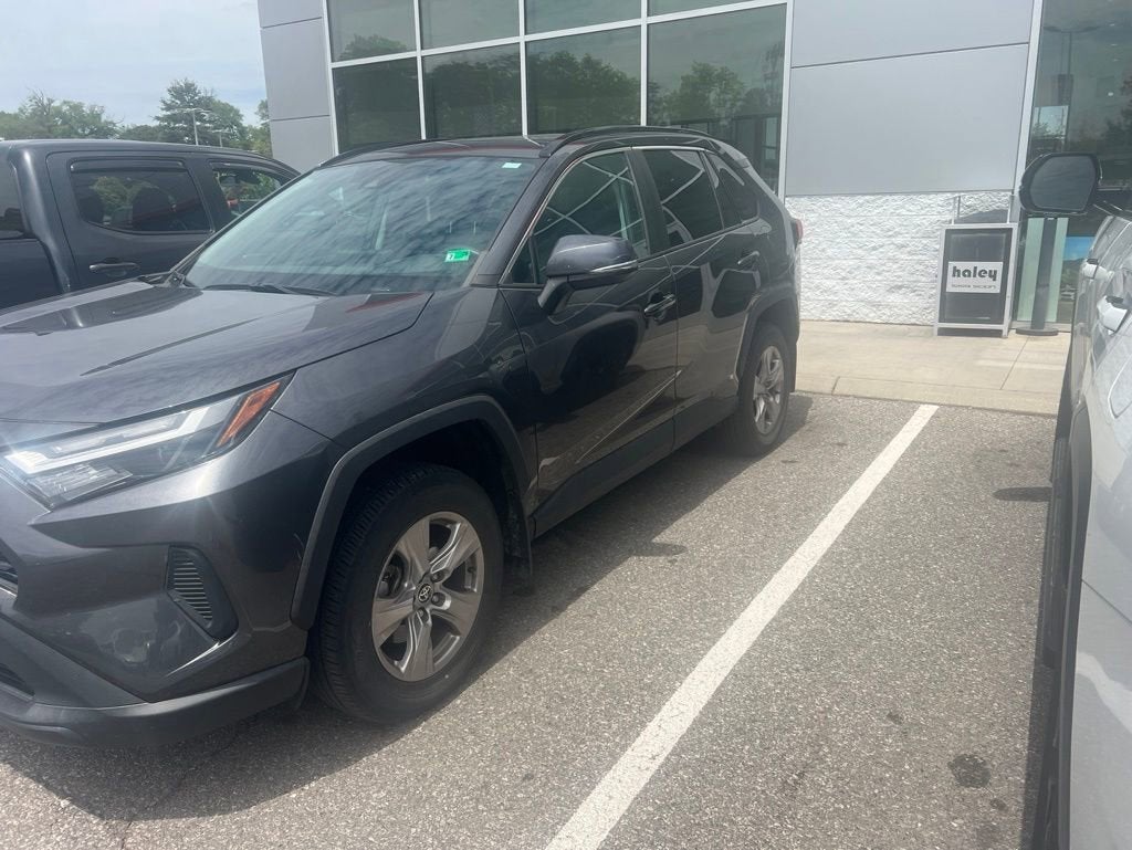 2023 Toyota RAV4 XLE
