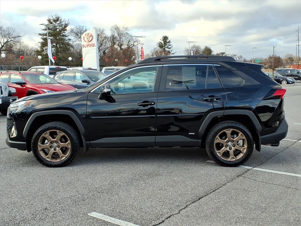 2025 Toyota RAV4 Hybrid Woodland