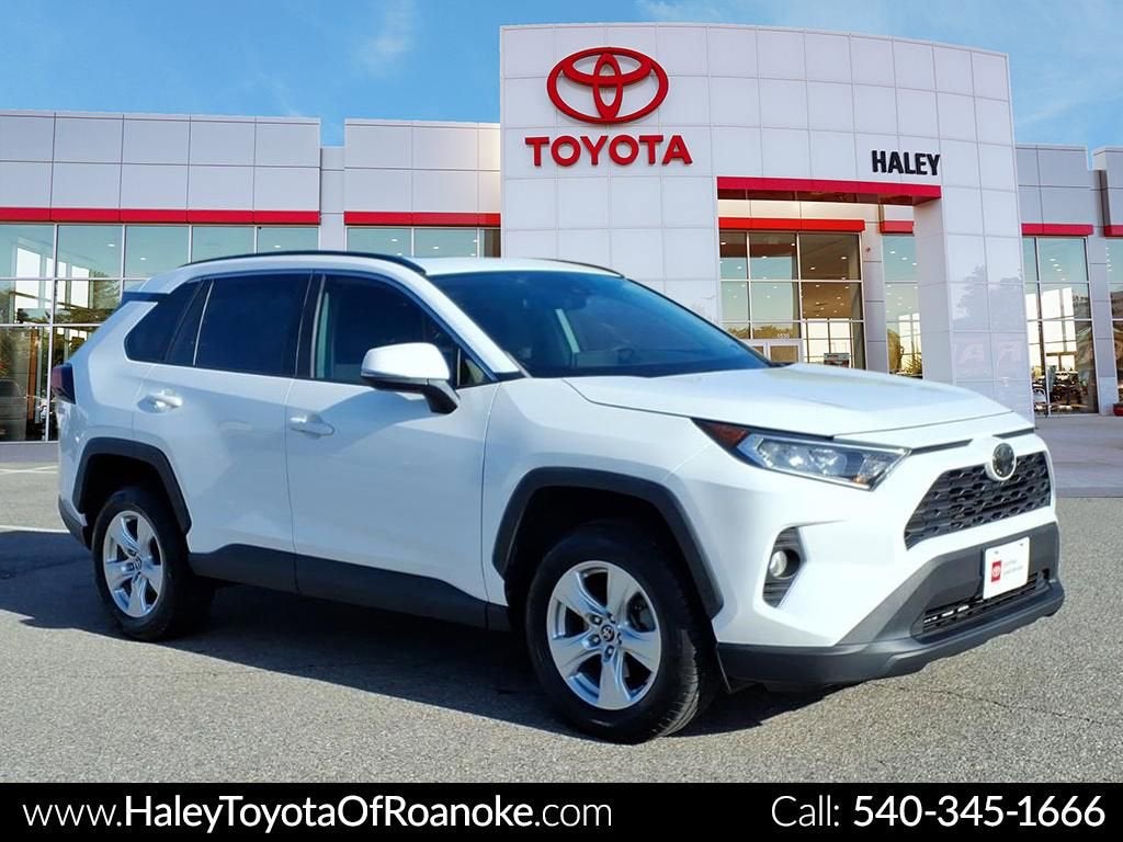 2020 Toyota RAV4 XLE