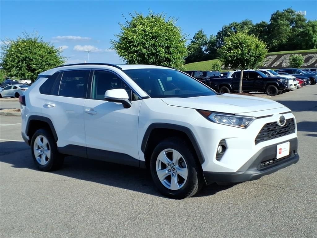 2020 Toyota RAV4 XLE