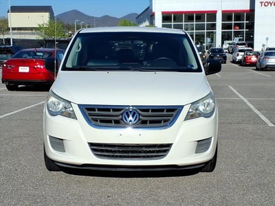 2010 Volkswagen Routan S
