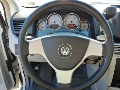 2010 Volkswagen Routan S