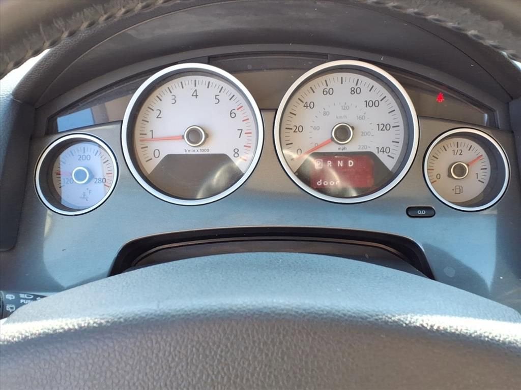 2010 Volkswagen Routan S