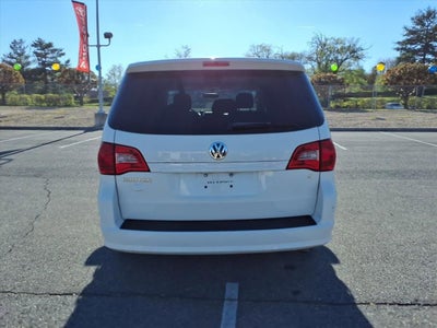 2010 Volkswagen Routan S