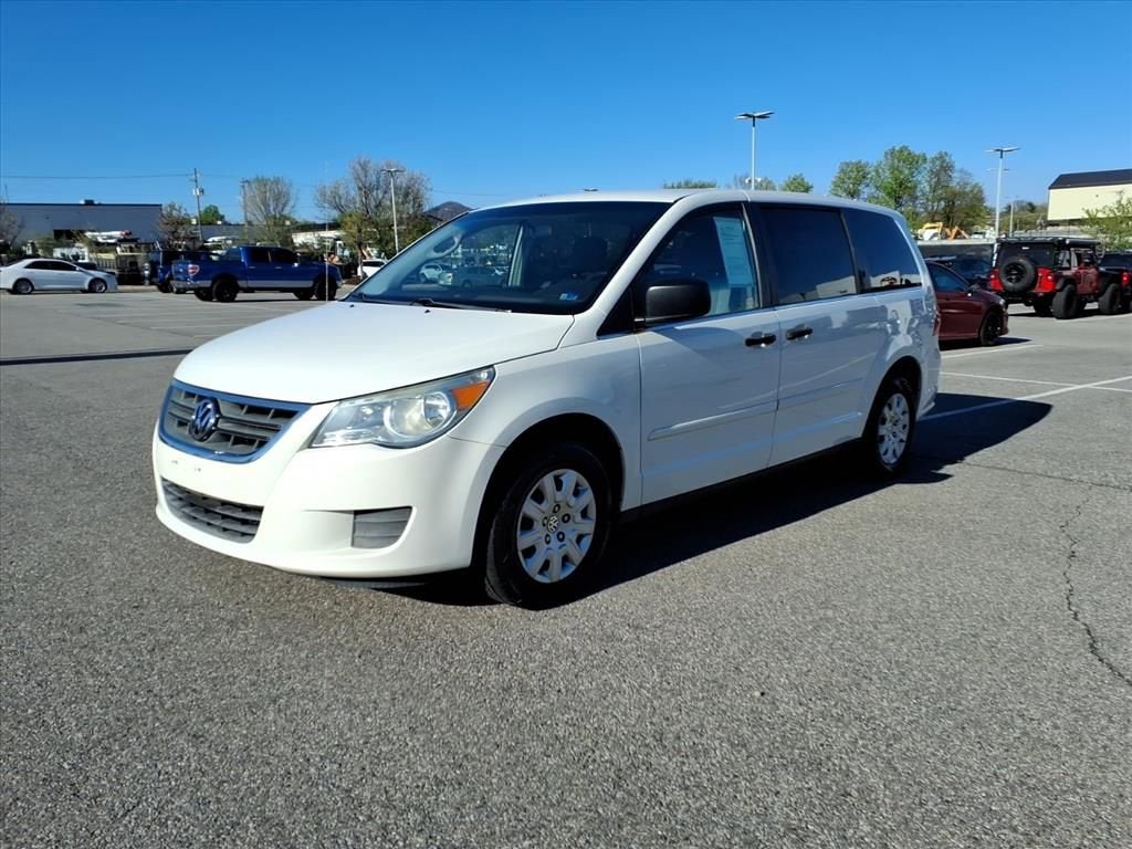 2010 Volkswagen Routan S