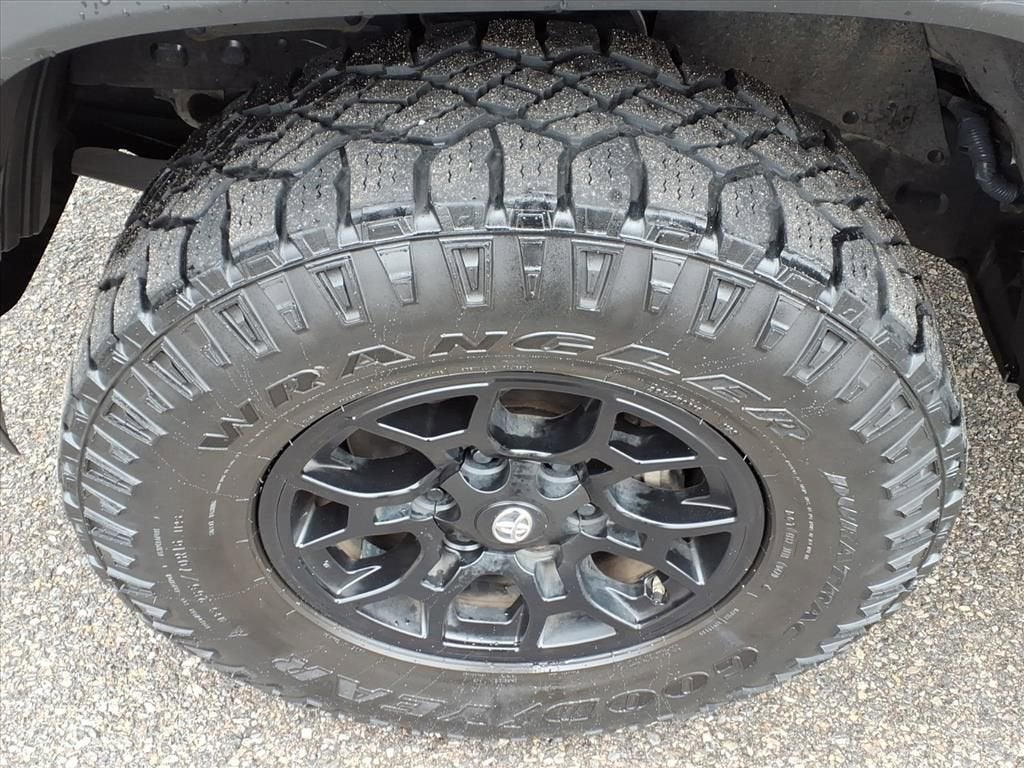 2020 Toyota Tacoma SR5