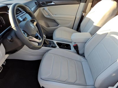2024 Volkswagen Tiguan SEL R-Line