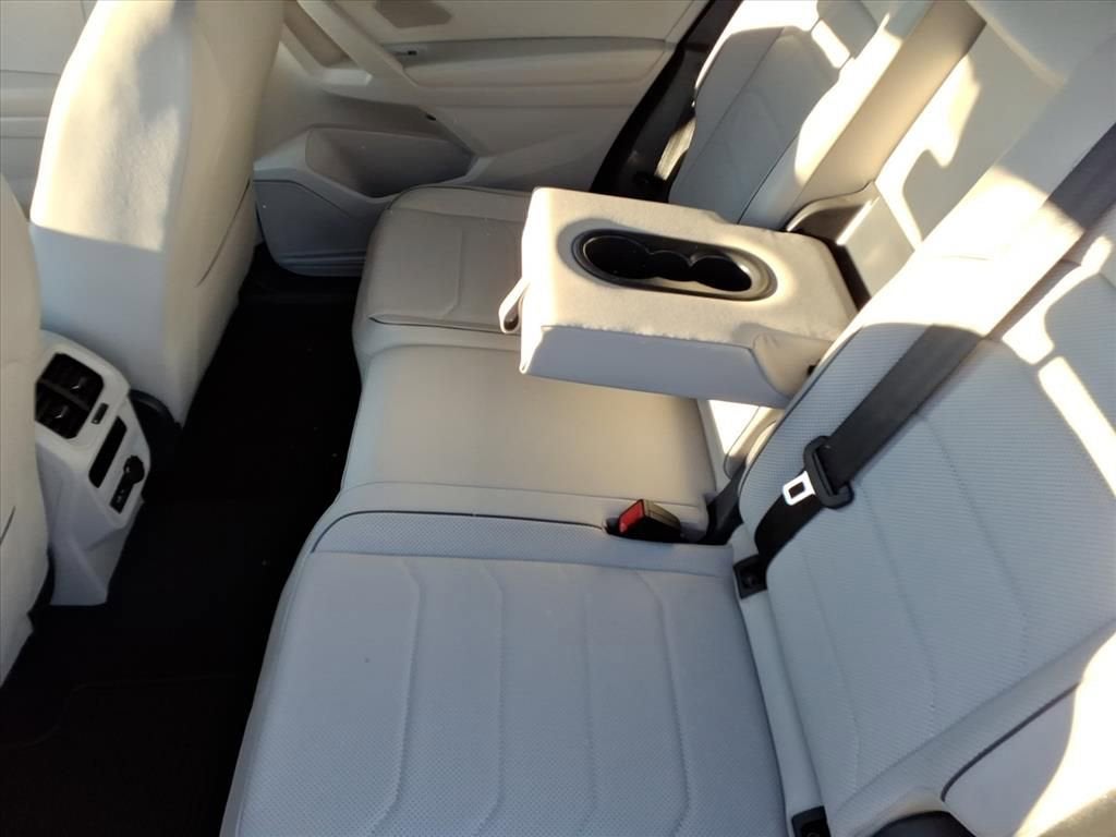 2024 Volkswagen Tiguan SEL R-Line