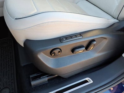 2024 Volkswagen Tiguan SEL R-Line