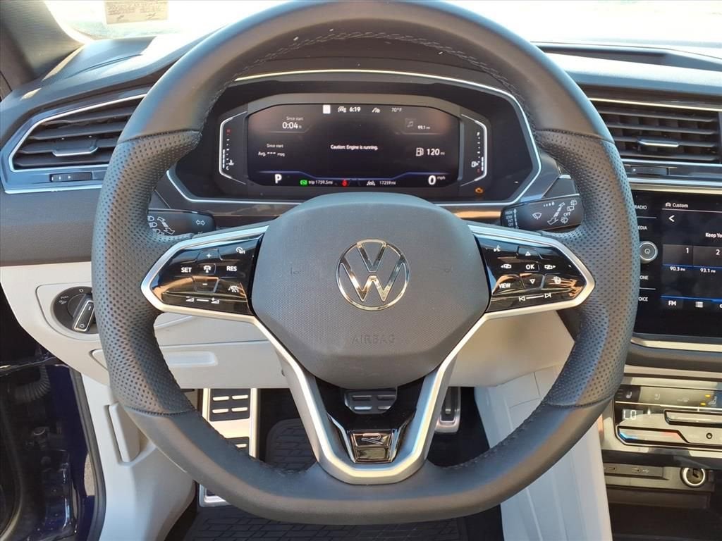 2024 Volkswagen Tiguan SEL R-Line