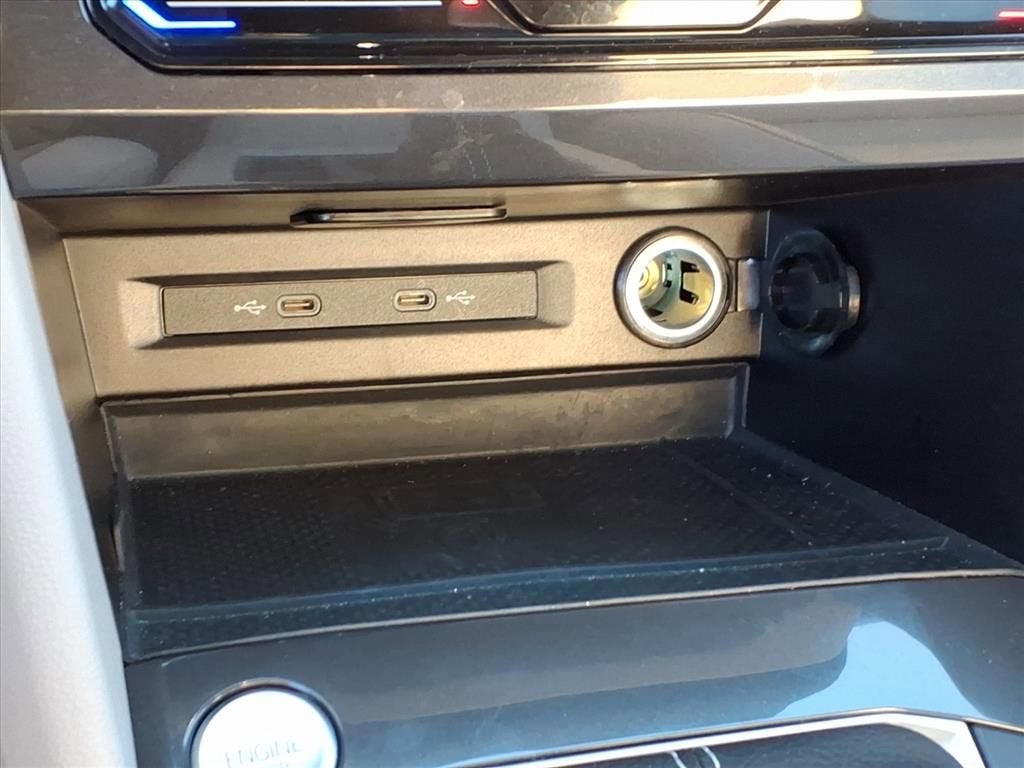 2024 Volkswagen Tiguan SEL R-Line